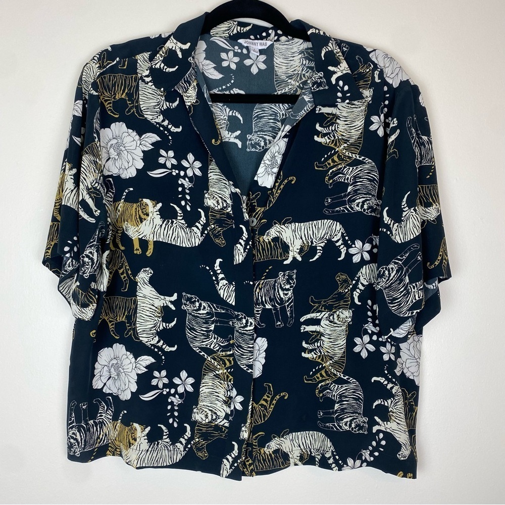 JOHNNY WAS Tiger Safari Floral Graphic Silk Button Front Top size Small